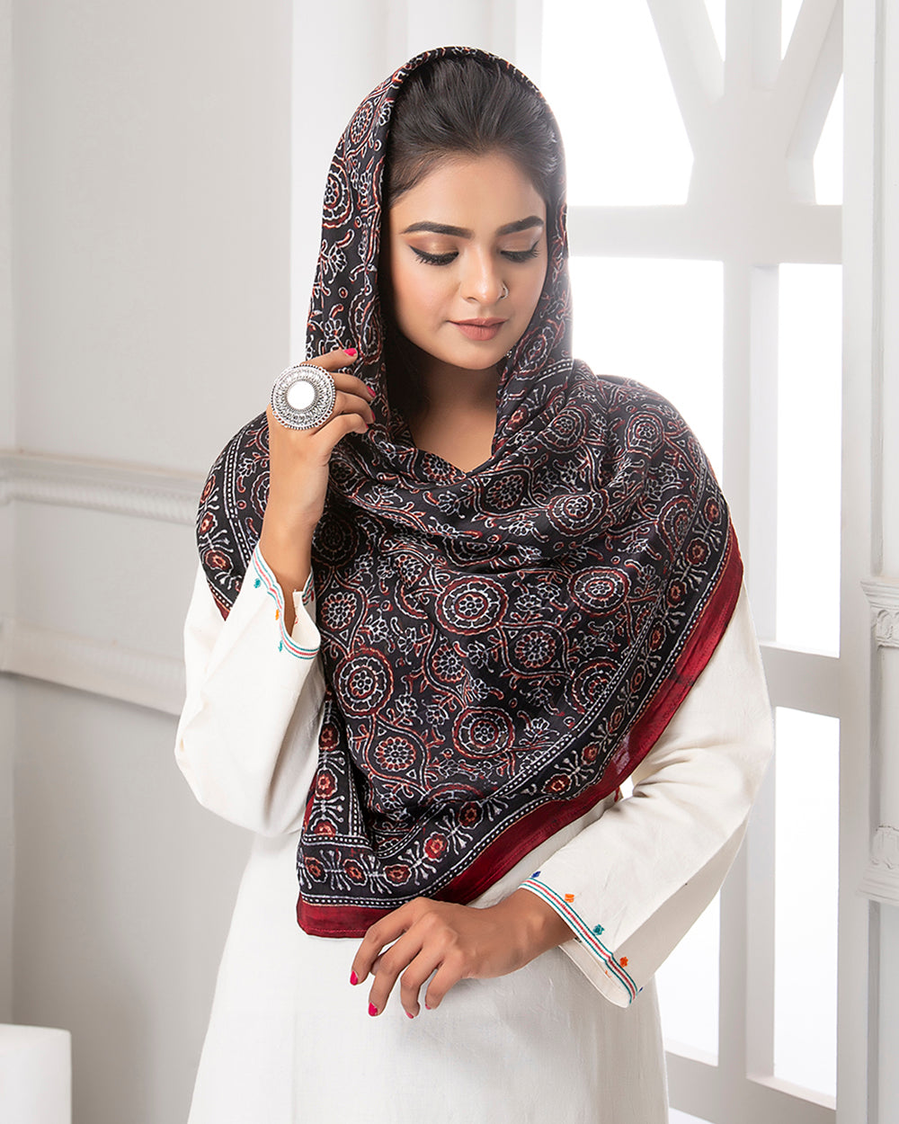Scarf Print Ajrakh, Black