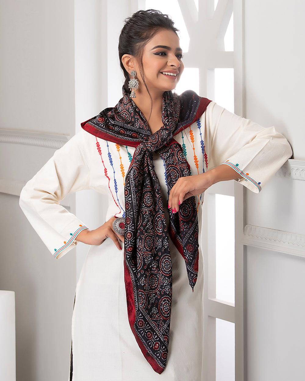 Scarf Print Ajrakh, Black