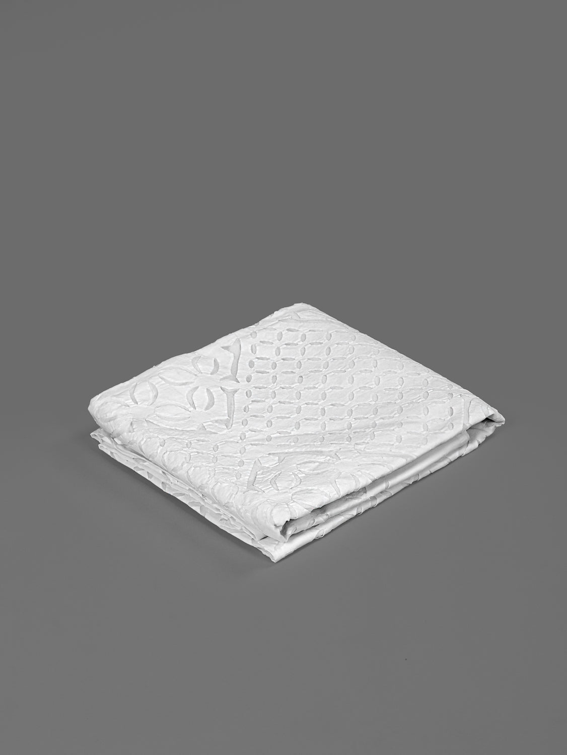 Tablecloth Applique Mehndi Khuddi, White