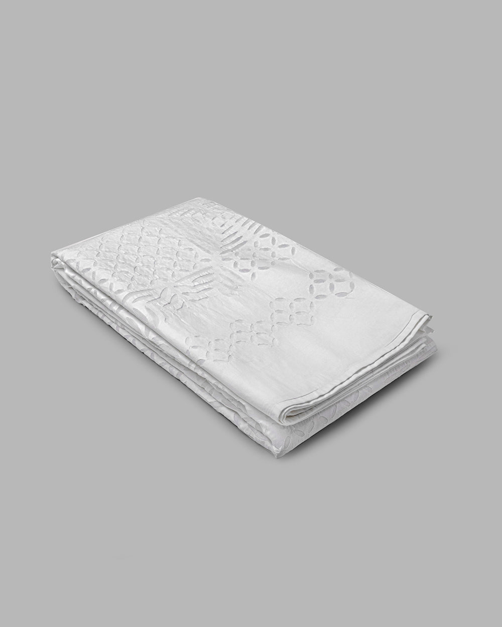 Bedcover Applique Kachha Gulkhudi Design, White