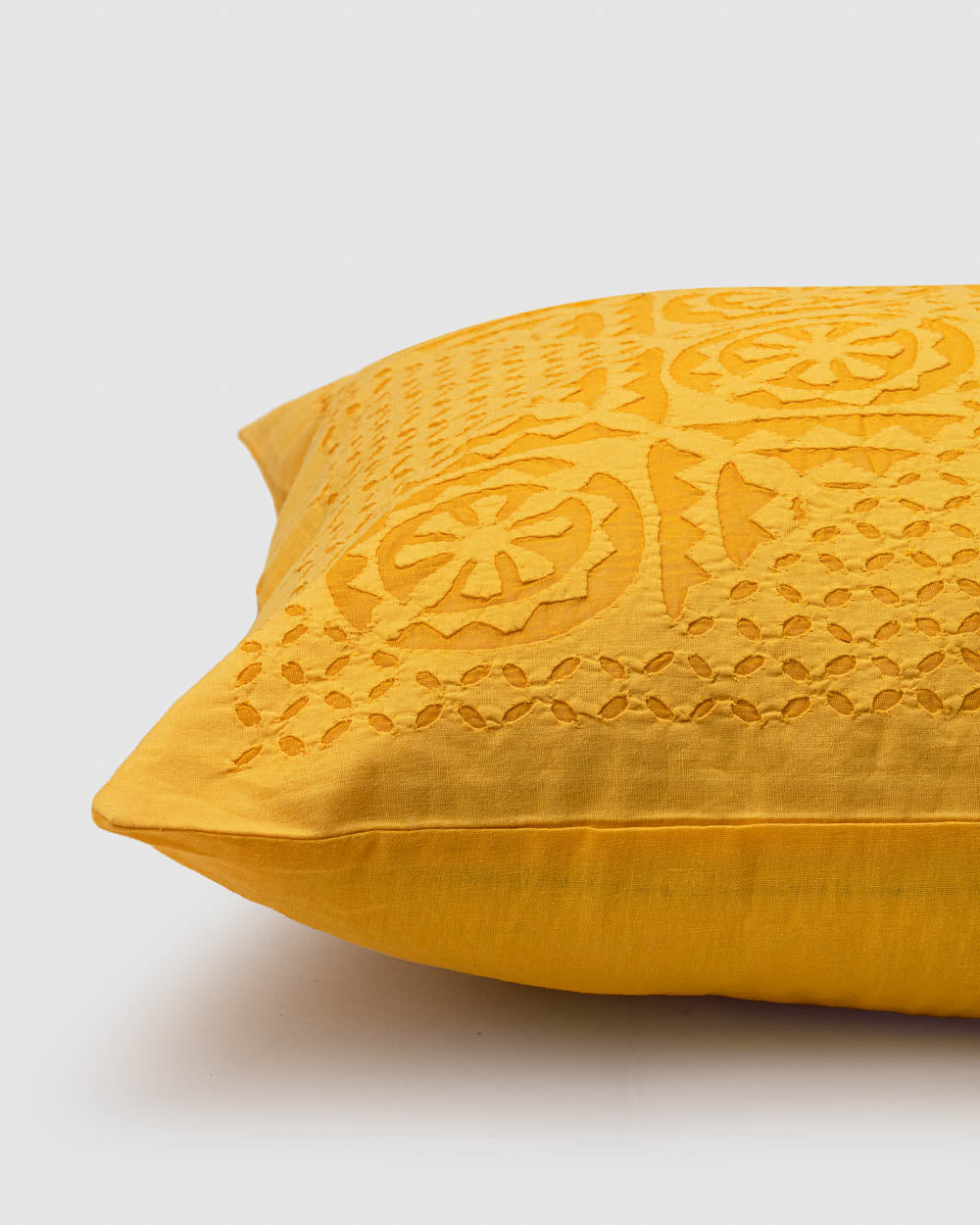 Cushion Cover Applique Baarik Design, Yellow