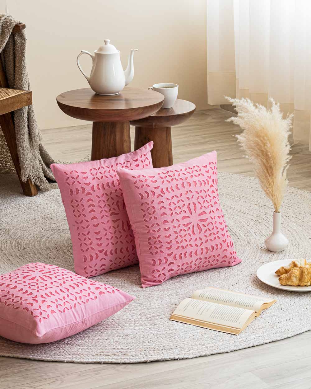 Cushion Cover Applique Makhana Design, Light Pink