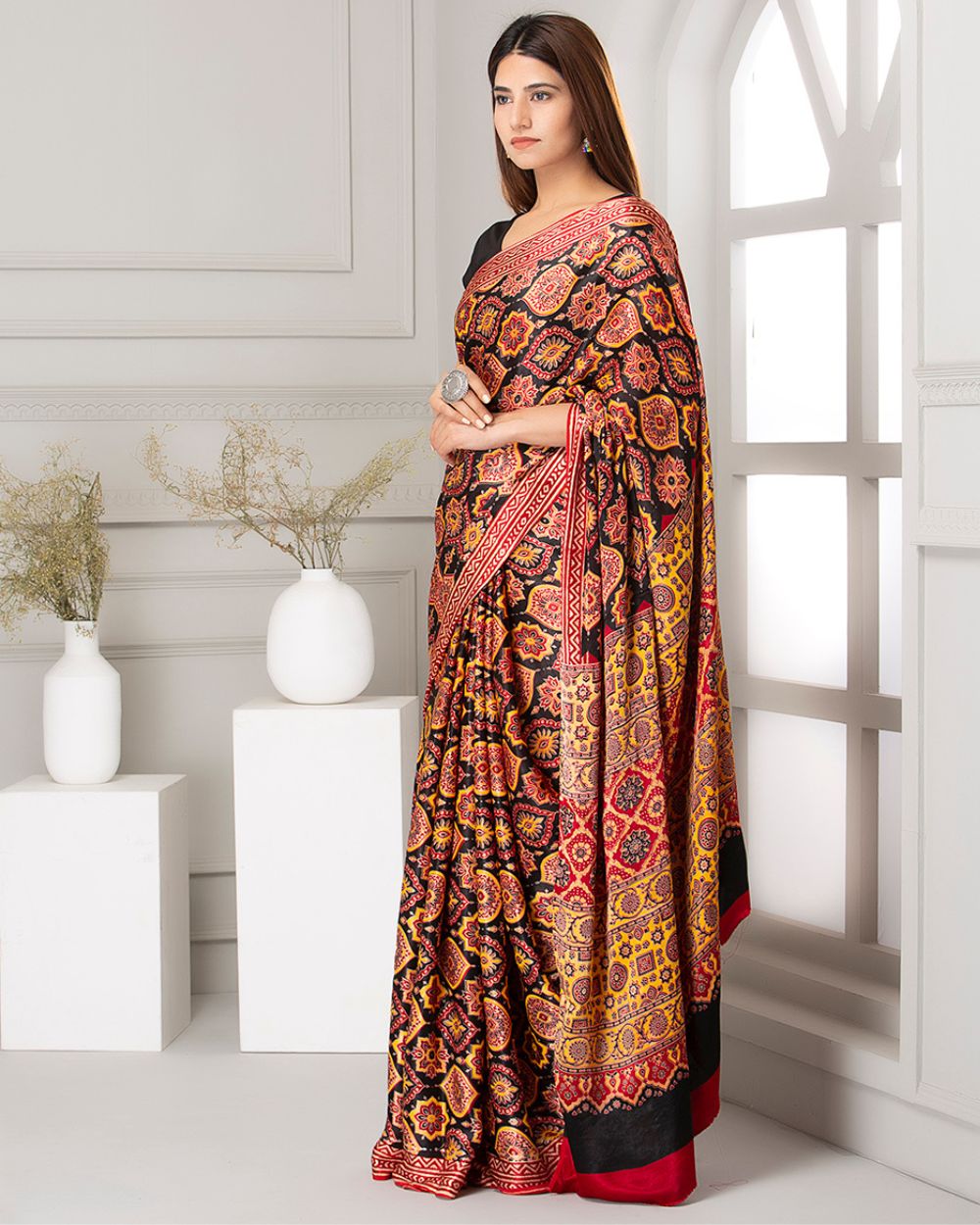 Buy Yellow Sarees for Women by Vedatrayi Online | Ajio.com