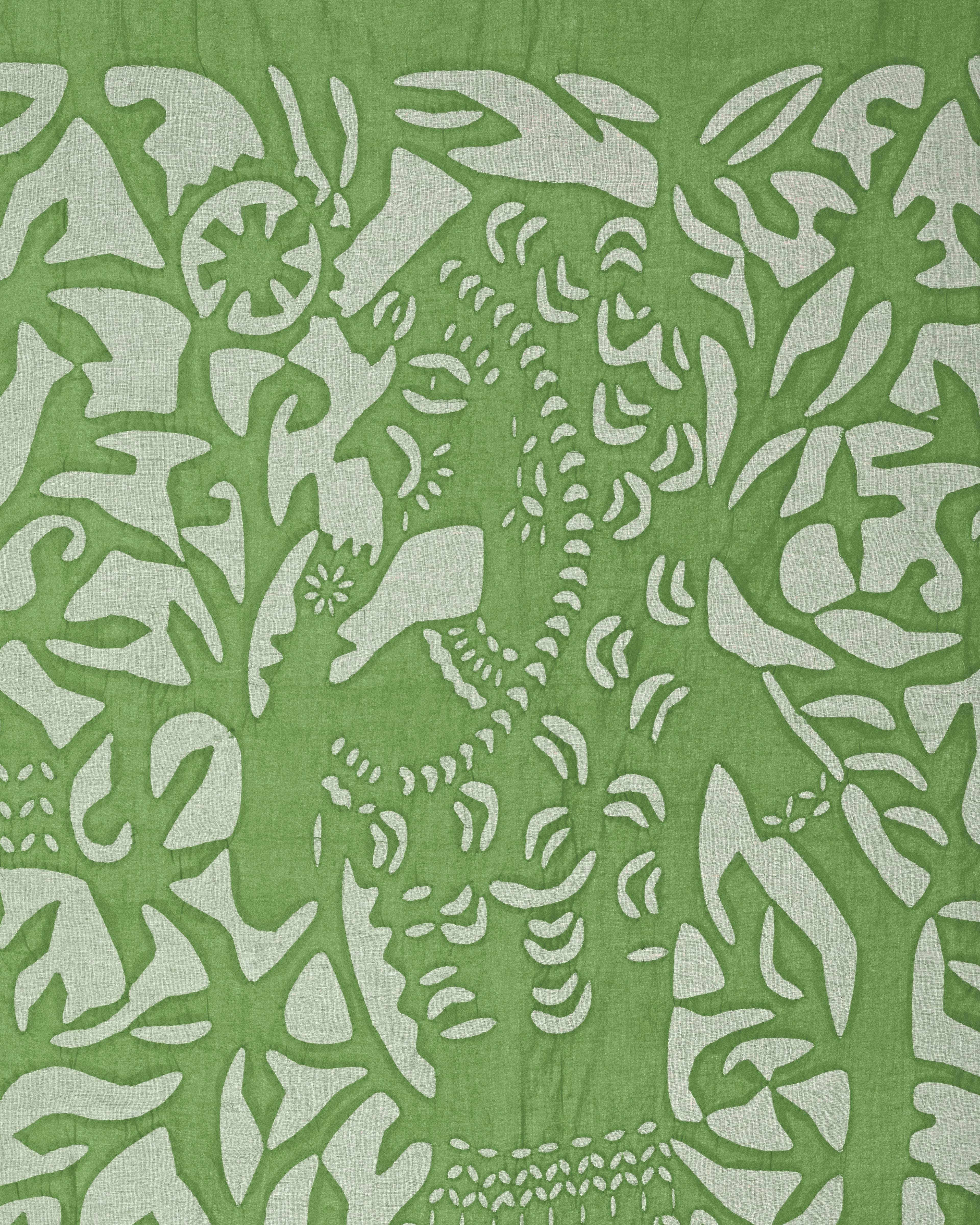 Curtains Applique Queen Pattern, Green