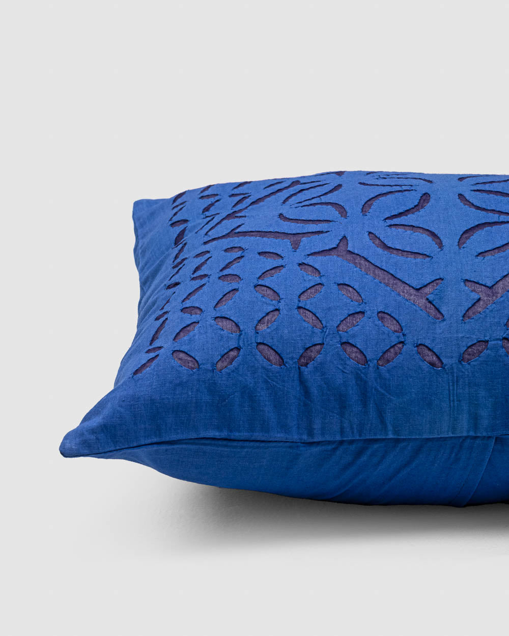 Cushion Cover Applique Ankuddiya Design, Blue