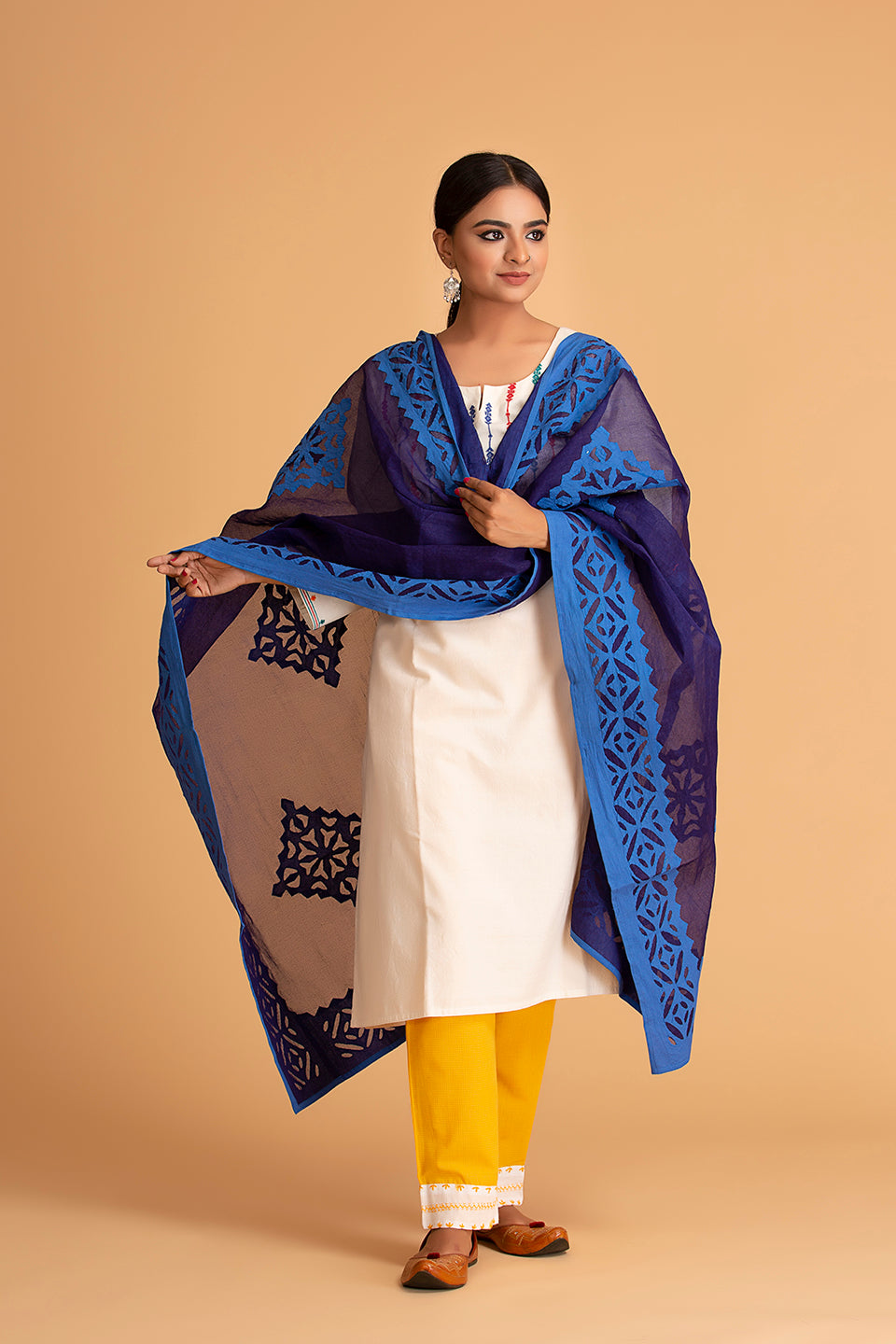 Duppatta Diamond Applique Cotton with Long Box Khuddi Design Border, Blue